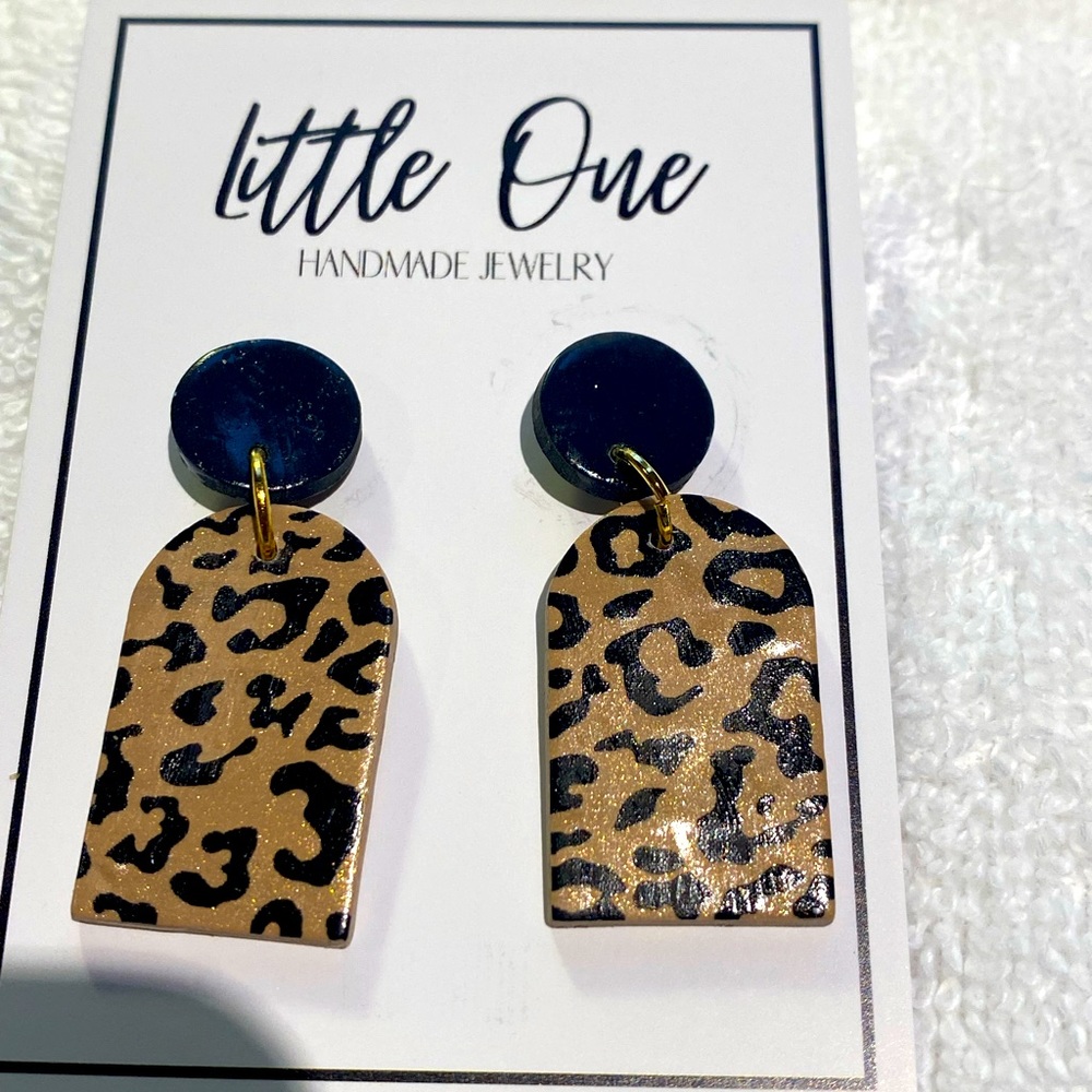 Handmade clay drop dangle ear rings. New without tag. For pierced ears stud type